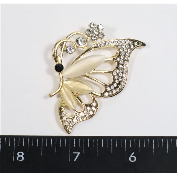 NEW GOLD TONE RHINESTONE BUTTERFLY BROOCH