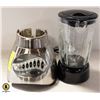 Image 1 : OSTER 12 SPEED STAINLESS STEEL BLENDER