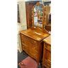 Image 1 : VINTAGE SOLID WOOD 3 DRAWER VANITY ON CASTORS
