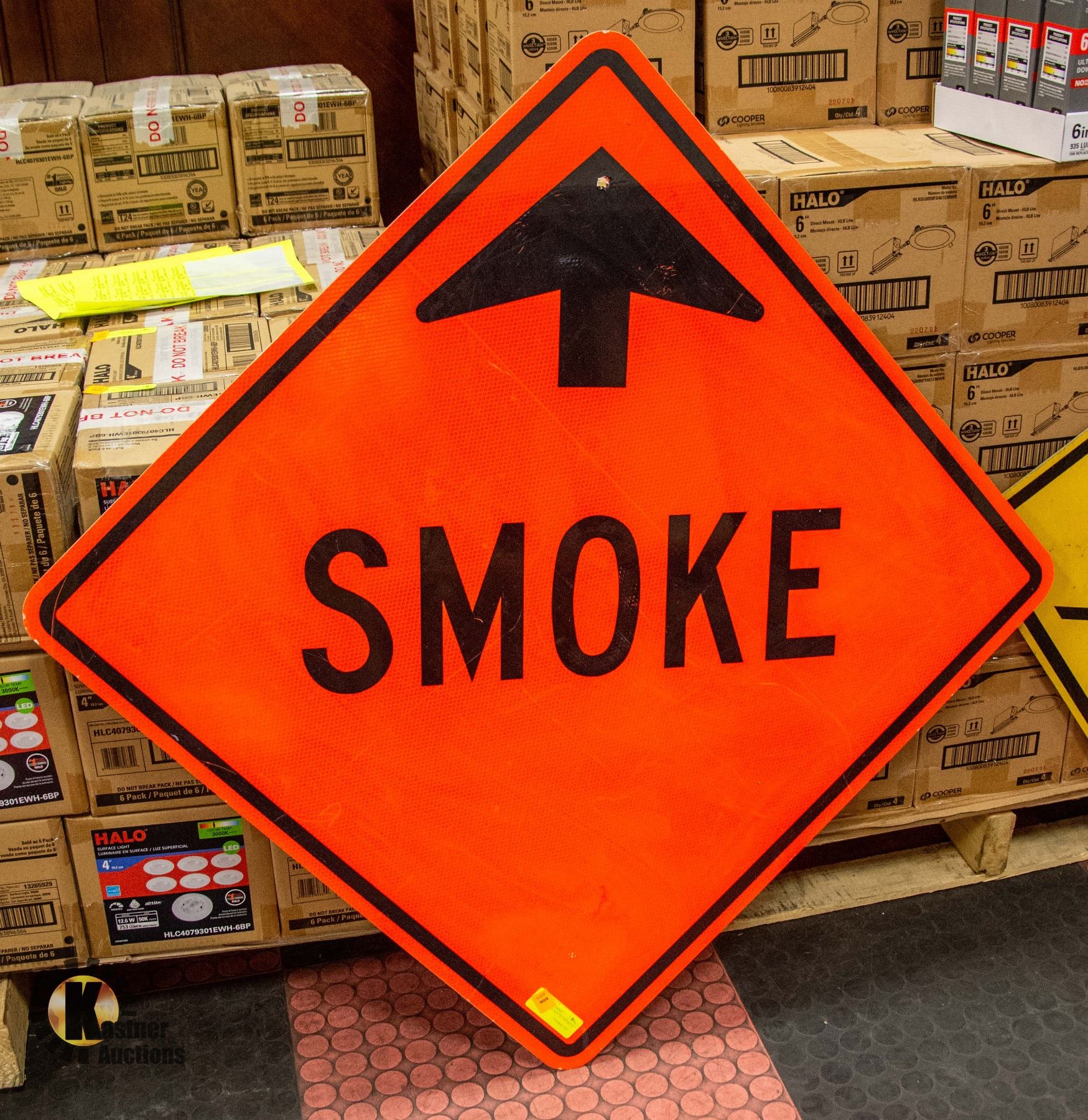 Inched Sign METAL SMOKE SIGN 29.5 INCHES X 29.5 INCHES