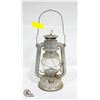 Image 1 : ANTIQUE OIL LANTERN