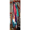 Image 1 : LARGE LOT OF HANGING SCARFS -ESTATE