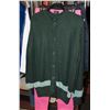 Image 1 : 3 NEW PIECES OF CLOTHING SIZE LARGE/8 LADIES