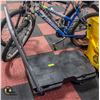 Image 1 : RUBBERMAID CART WITH FOLDING HANDLE