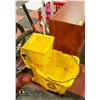 Image 1 : INDUSTRIAL MOP BUCKET
