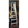 Image 1 : 6FT REYNOLDS ALUMINUM LADDER