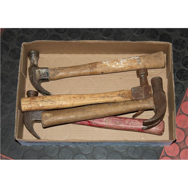 FLAT OF VINTAGE WOODWORKING HAMMERS