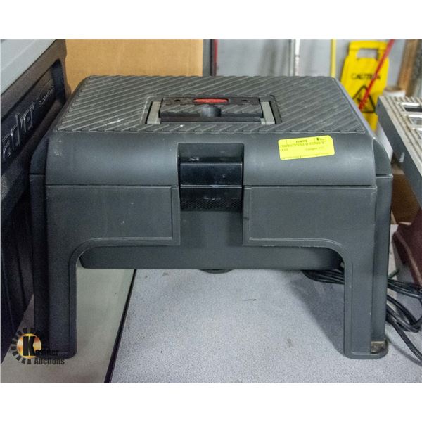 RUBBERMAID TOOL BOX STOOL WITH TOOLS