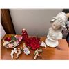 Image 1 : Artificial Flowers, Bust (17H) and Figurines