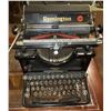 Image 1 : Antique Remington Typewriter