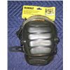 Image 1 : DeWalt DGF5217 All-Terrain Layered Gel Kneepads New