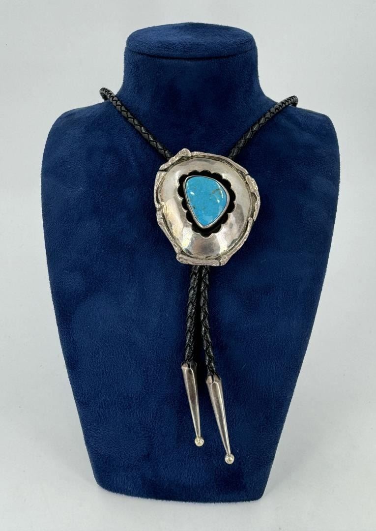 New! Silver Horseshoe Turquoise Bolo Tie – 36