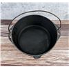 Image 2 : Griswold Cast Iron 8 Dutch Oven