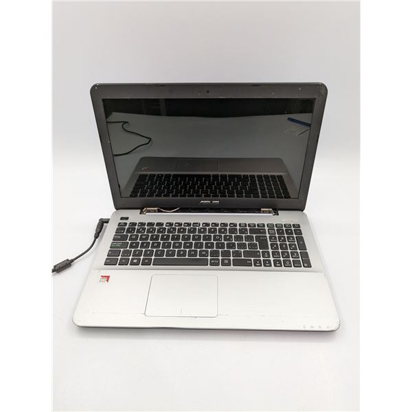 ASUS X555Q Laptop - SKU 5765