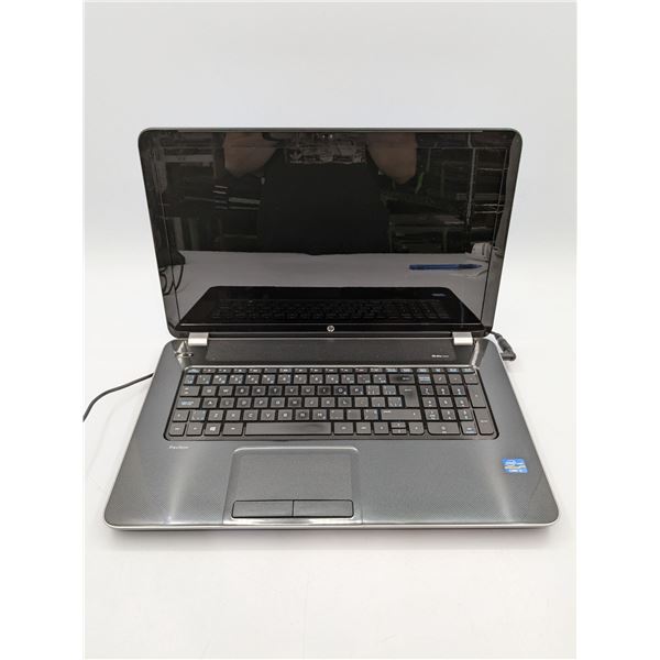 HP 17-e033ca Laptop - SKU 5672