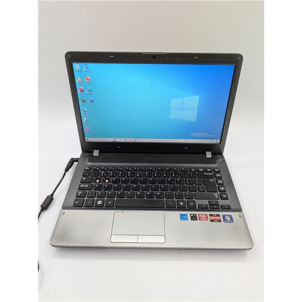 Samsung NP355V4C-S01CA Laptop - SKU 6160