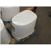 Image 1 : Plastic Toilet