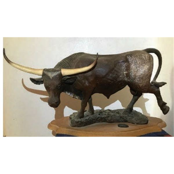 2006 Longhorn bull sculpture