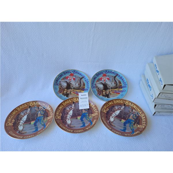 Circus Collector Plates A