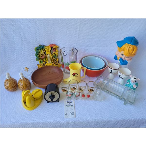 Vintage Pyrex & More A