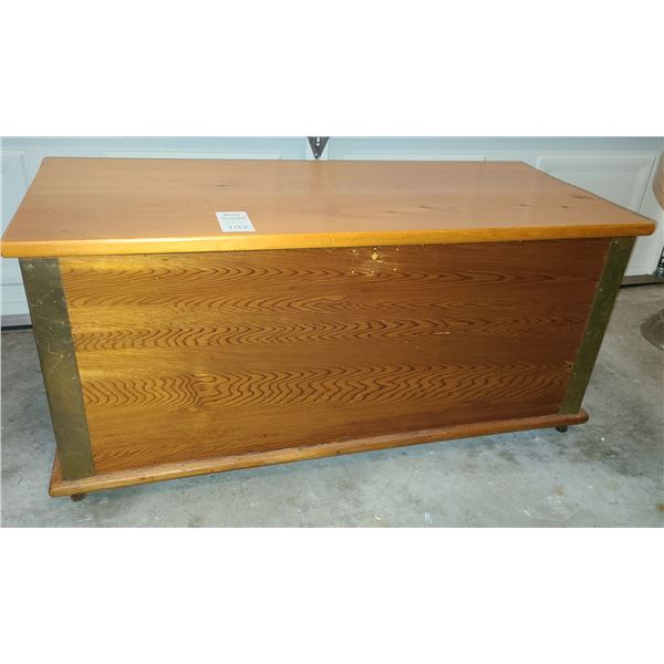 Vintage wood chest A