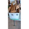 Image 1 : BOX OF MISC