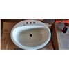 Image 2 : AMERICAN STANDARD THREE HOLE BASIN SINK