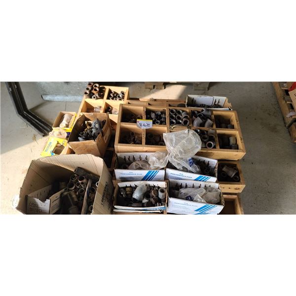 PALLET OF BLACK IRON FITTINGS ASSORTED SIZES