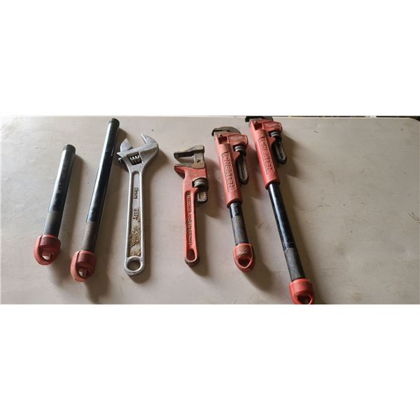 MILWAKEE PIPE WRENCHES