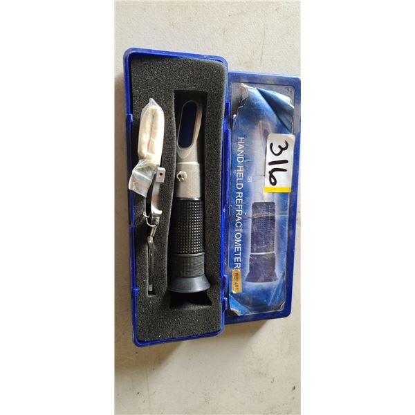 HAND HELD REFRACTO METER