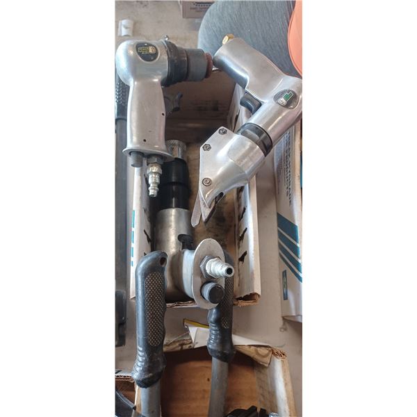 NIBBLER, CHISEL AND SANDER POWERFIST AIR TOOLS
