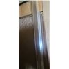 Image 12 : 3 SHOWER DOORS