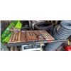 Image 1 : TABLE SAW AND VISE