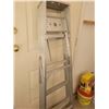 Image 2 : Step ladder, A