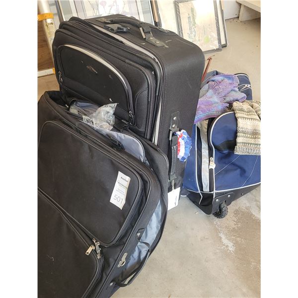 Ricardo luggage hockey  more A