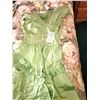 Image 2 : Vintage green bridesmaid A