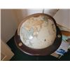 Image 13 : Globe, folk art wood farm A