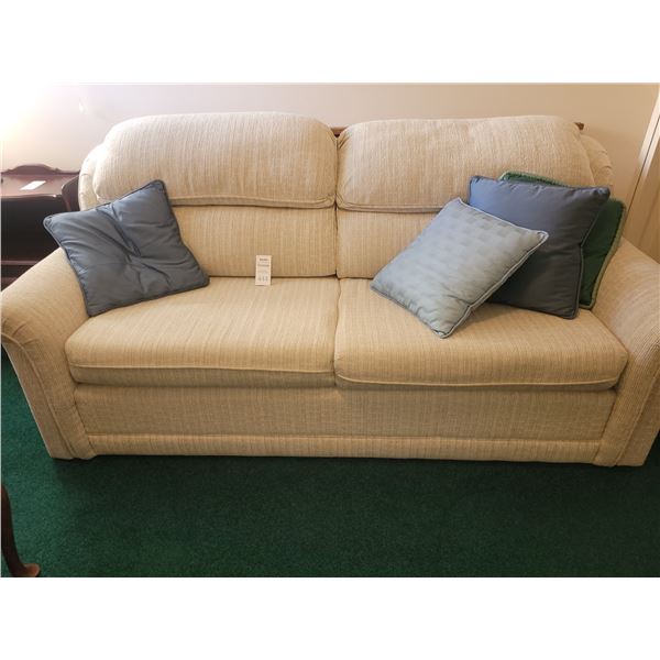 Sealy pull out bed A