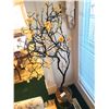 Image 1 : Faux Tree A