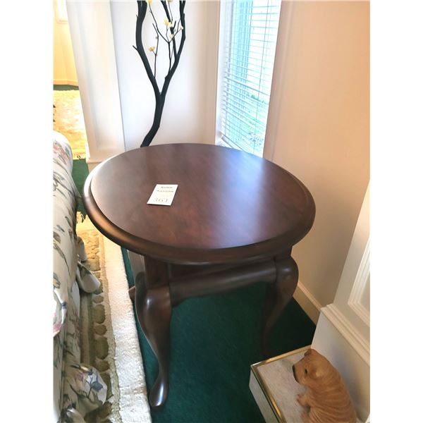 North Country Heirlooms End Table A