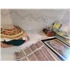 Image 8 : Tablecloths, Huusk Knife, Serveware A