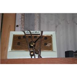 ANTIQUE RADIO