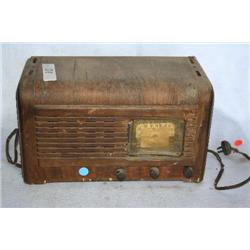ANTIQUE RADIO