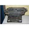 Image 1 : ANTIQUE UNDERWOOD TYPE WRITER
