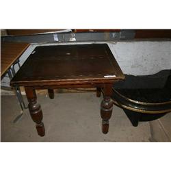 DINNING TABLE