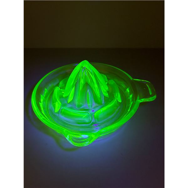 6" Uranium Glass Juicer