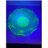 Image 3 : Gorgeous Rare Uranium Glass Shell Pattern Dish - 10"