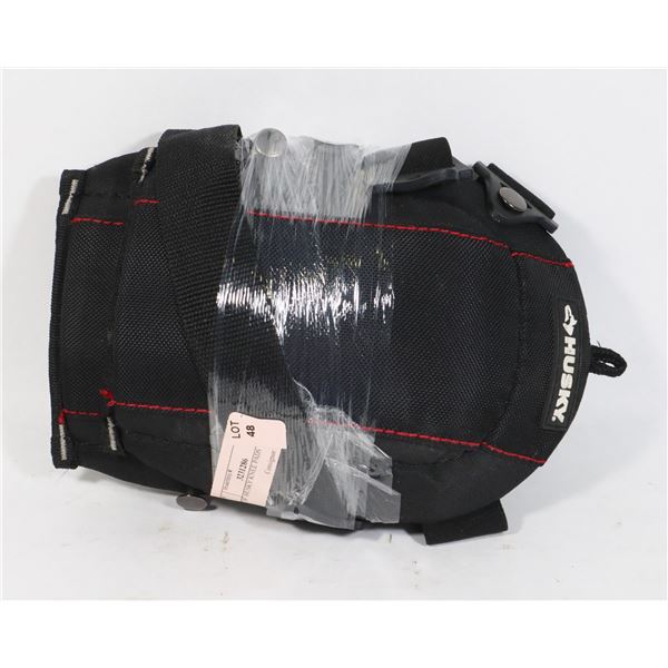 SET OF HUSKY KNEE PADS