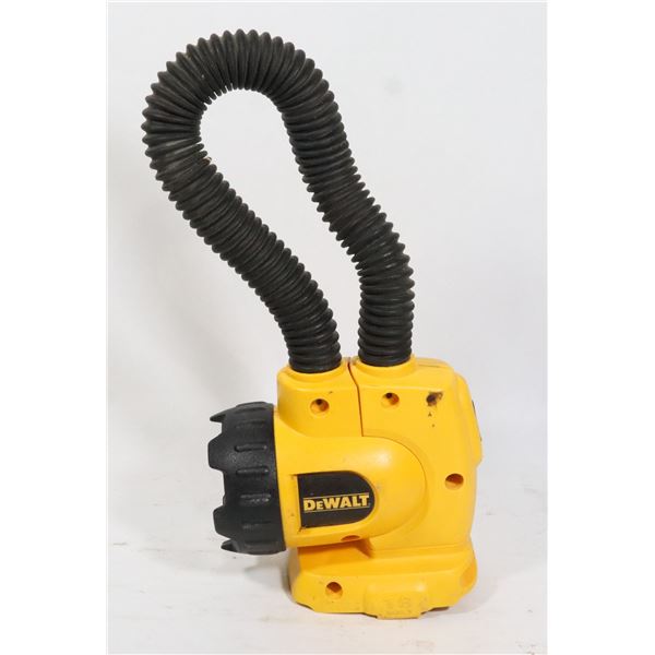 DEWALT DW919 18V CORDLESS RECHARGEABLE LIGHT