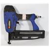 Image 1 : CAMPBELL HAUSFELD 2-1/2" AIR FINISHING NAILER